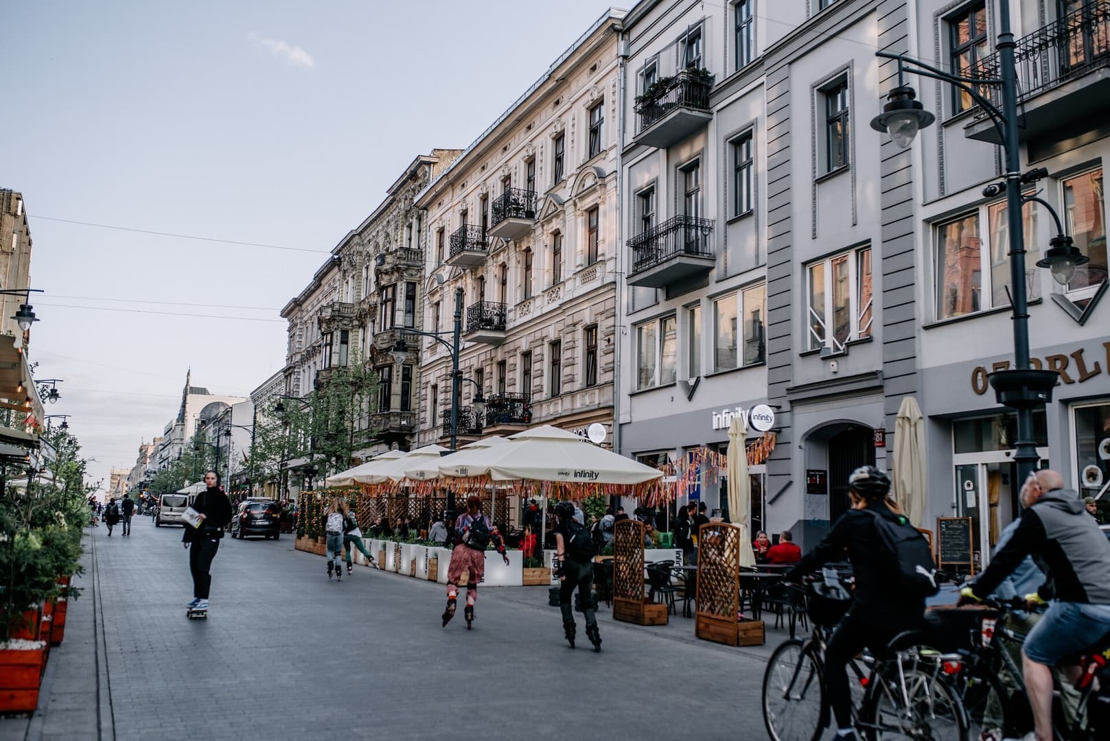 Piotrkowska Mainstreet & Secure 13