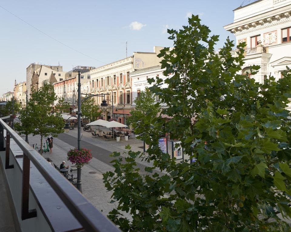 Pietryna Apartments - Private Sauna & Jacuzzi - Centrum, Piotrkowska 103A CHILLINLODZ