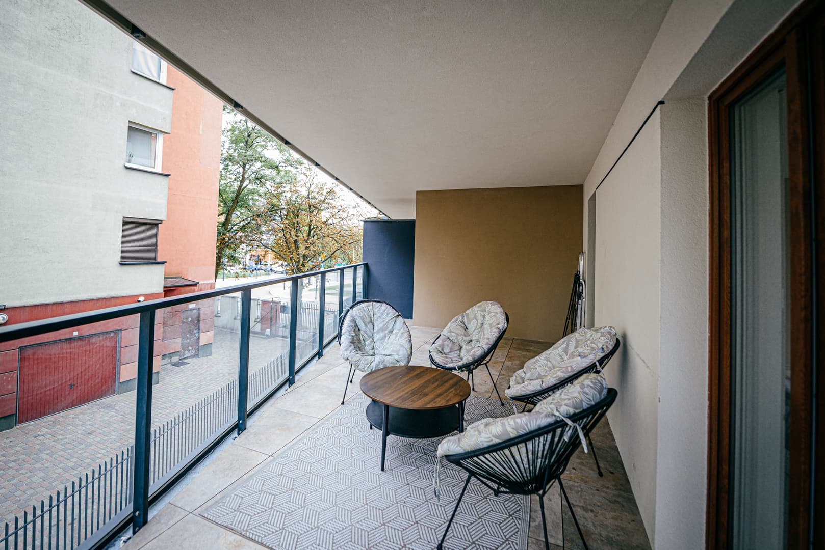 Pogonowskiego 73 - Pink Design Apartment 8 Guests, Terrace & Parking CHILLINLODZ 6